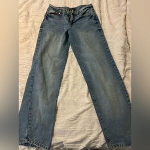 Low rise baggy jeans